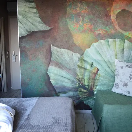 Πανσιόν Madueneta 5 Terre 4*