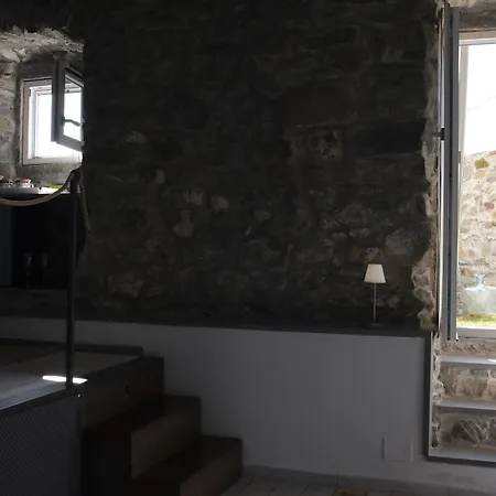 Madüneta 5 Terre Konukevi 4*