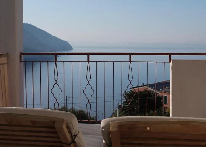 Madueneta 5 Terre Gasthuis Corniglia