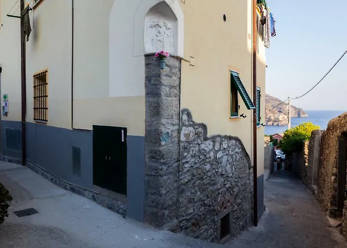 Madueneta 5 Terre 4*